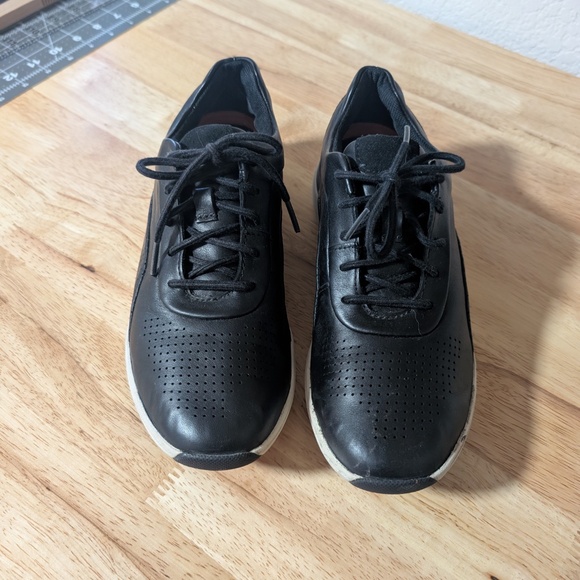 Clarks Unstructured Sneakers / 7.5 - Picture 2 of 8